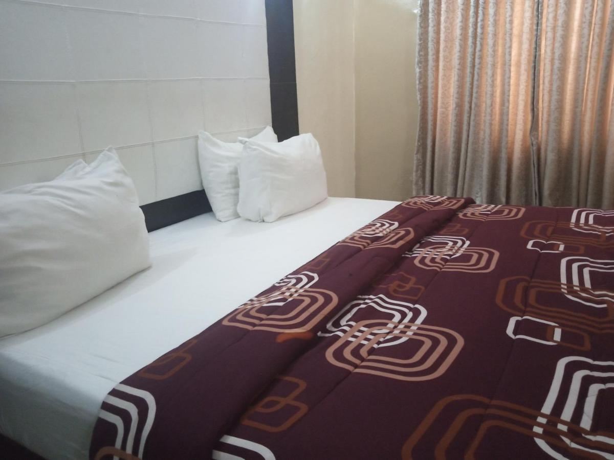Alluring View Hotel - Toyin Sreet Ikeja Dış mekan fotoğraf