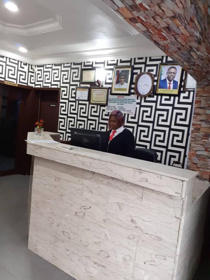 Alluring View Hotel - Toyin Sreet Ikeja Dış mekan fotoğraf
