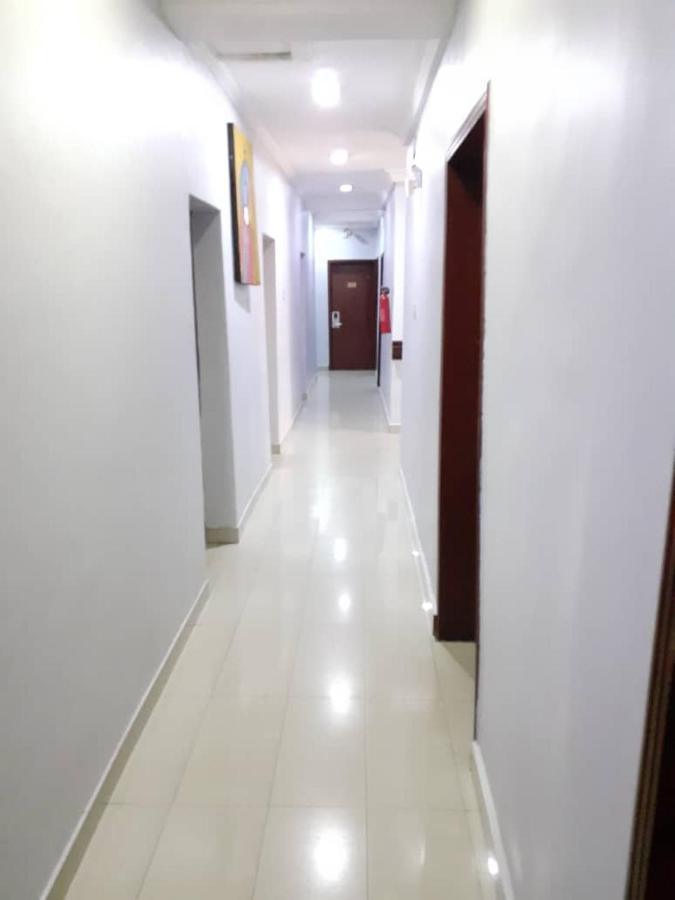 Alluring View Hotel - Toyin Sreet Ikeja Dış mekan fotoğraf